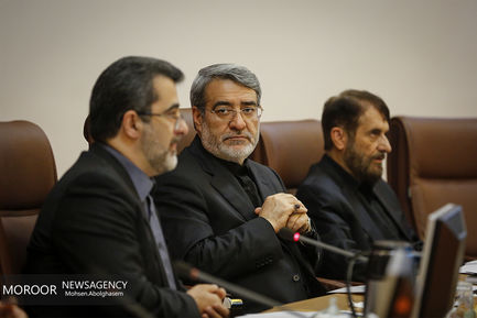 نشست بررسی راهکارهای ایجاد رونق تولید ، اشتغال و کاهش نرخ بیکاری