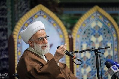 کسانی که می‌خواهند راه امام را ادامه دهند باید حامی مستضعفین باشند