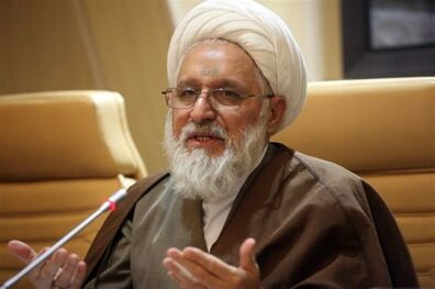 تقویت بنیه ایمان مردم از سوی رسانه‌ها سبب بیمه شدن انقلاب می‌شود