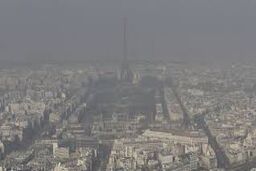 میزان آلودگی هوا در پاریس به وضعیت خطرناک رسید 