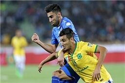 خورشیدی دیدار استقلال و نفت را قضاوت می‌کند