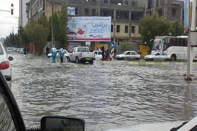 انجام 40 عملیات امداد آبگرفتگی توسط آتش‌نشانان کرمانشاهی
