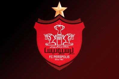 احسان حسینی 3 فصل دیگر با پرسپولیس تمدید کرد