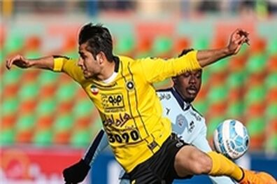 اعتراض سپاهانی‌ها به کمک داور و تعویض زودهنگام برای سایپا