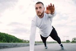 چطور چربی‌های پهلو را بدون رفتن به باشگاه آب کنیم؟
