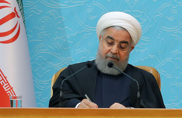 روحانی بیستمین سالگرد روابط تهران - مینسک را تبریک گفت