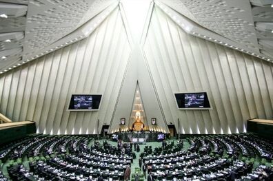 گردوغبار باعث از بین رفتن زیرساخت ها ی اقتصادی و امنیتی خوزستان 