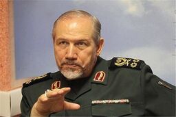 مشاور عالی و دستیار فرماندهی معظم کل قوا  از ناوشکن دماوند بازدید کرد