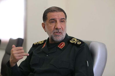 کسی مخالف رابطه با کشور‌های دیگر نیست/ عده‌ای تلاش می‌کنند واژه دشمن را حذف کنند