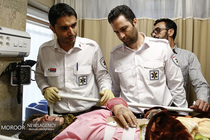 مصدومان حادثه واژگونی اتوبوس حامل زائران ایرانی