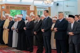 حضور بشار اسد در نماز عید قربان در دمشق

