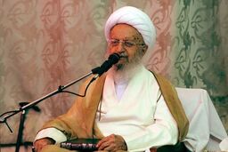 دیوار بی‌اعتمادی ملت به آمریکا باید بالاتر رود
