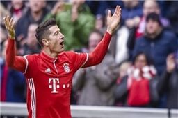 هفتمین حضور روبرت لواندوفسکی در تیم منتخب هفته بوندس‌لیگا