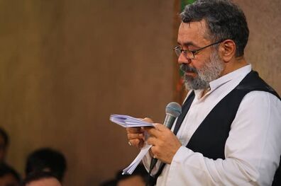  از مدل نقدم درباره برنامه معلی استغفار می‌کنم