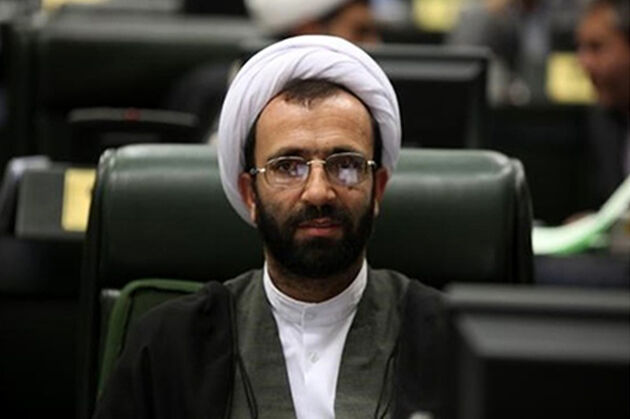آملی لاریجانی قانون کاداستر را دو سال دیر ابلاغ کرد