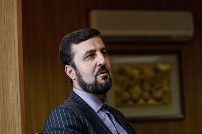 کشت و تولید تریاک و مواد روانگردان با نرخ بالایی در حال انجام می باشد
