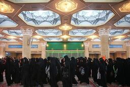 تیراندازی در ضلع غربی بیرون حرم امام (ره)/یکی از مهاجمین خود را منفجر کرد