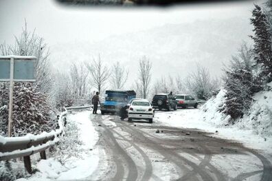 بارش برف و باران در برخی از جاده های کشور