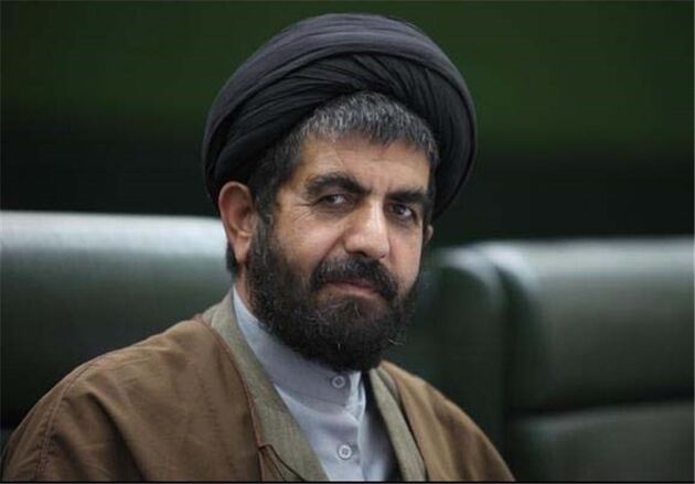 مجلس با تمام وجود کنار صنعت بیمه ایستاده است