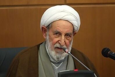 دولت باید همه نیازهای خود را از محصولات داخلی تأمین کند