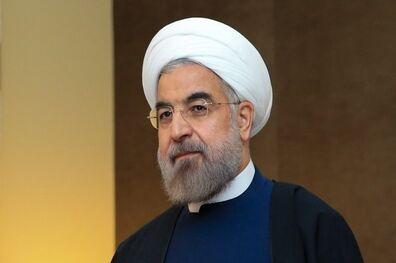 روحانی صحن علنی مجلس را ترک کرد