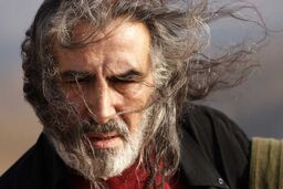 آثار من را بدون اجازه در «آوای انتظار» گذاشته‌اند