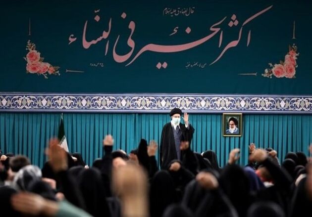  جهاد هم بر زن، هم بر مرد واجب است 
