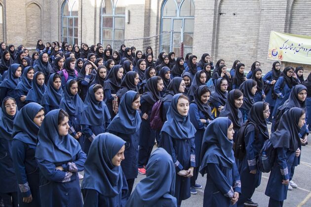 فردا مدارس کشور با دو ساعت تأخیر آغاز به کار می کنند