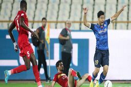 داور بازی استقلال و فولاد اشتباه نکرد