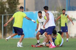 اعتصاب در استقلال ادامه دارد