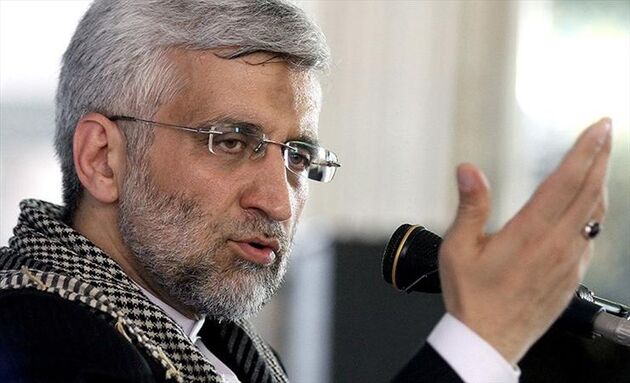 نباید همه فشارها روی دوش کادر درمان باشد