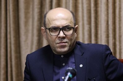 سعادتمند رسما کارش را در باشگاه استقلال آغاز می‌کند