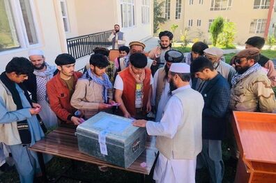 برگزاری آزمون کنکور در افغانستان/ طالبان به دختران اجازه انتخاب برخی رشته ها را نداد