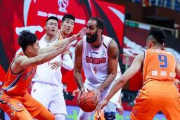 حامد حدادی بازیکن هفته لیگ برتر بسکتبال چین شد