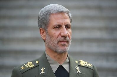ما در قبال جنگ اقتصادی که دشمنان علیه کشور ما به راه انداخته اند، جهادی عمل می‌کنیم