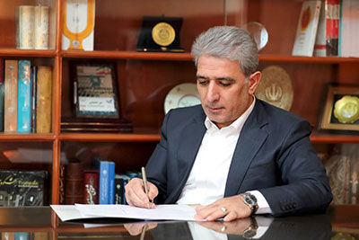 تقاضای مدیرعامل بانک ملی ایران از مشتریان/ به شعب بانک نروید