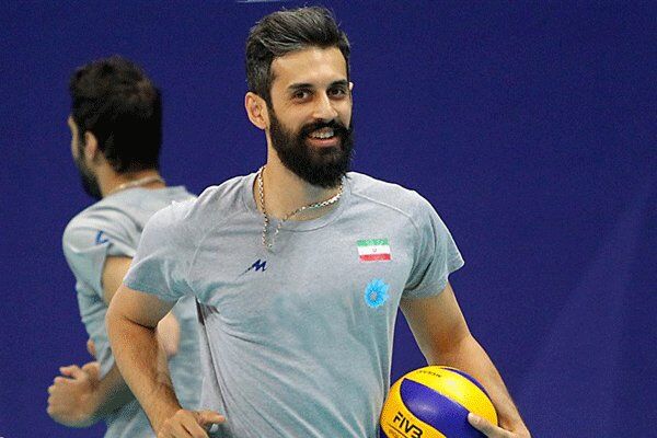 مصدومیت جدی معروف و شریفی در جریان استقبال هواداران والیبال