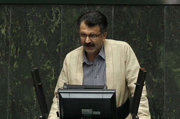 دولت دوازدهم گام‌های اساسی برای حل مشکل اشتغال و حذف فقر بردارد