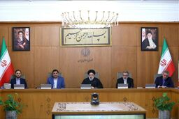 وزیر اقتصاد بر عملکرد صحیح بازار بورس نظارت کند