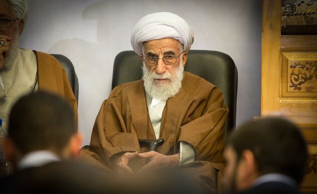 جنجال های آیت الله جنتی در تریبون نماز جمعه/ از سفر به مصر در زمان فرعون تا حمایت تمام قد از احمدی نژاد