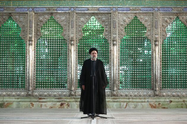 یقین دارم امدادهای غیبی الهی به مدد ما خواهد آمد