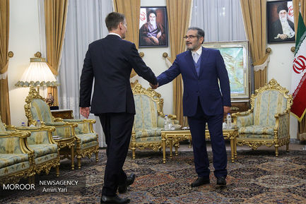 دیدار وزیر خارجه انگلیس و دبیر شورای عالی امنیت ملی