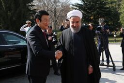 دکتر روحانی مورد استقبال رسمی رییس جمهوری ویتنام قرارگرفت 