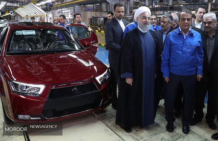 افتتاح خط تولید خودروهای دنا پلاس و پژو ۲۰۰۸ توسط رییس‌جمهور