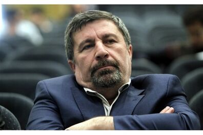 انتقاد الیاس حضرتی عضو فراکسیون امید از احکام صادره برای 7 فعال سیاسی اصلاح‌طلب