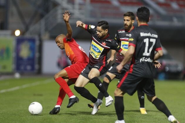 نتیجه بازی فوتبال پرسپولیس و فولاد/ فولاد با شکست پرسپولیس قهرمان شد