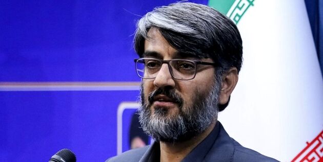 بیکاری برای زندانی سم است و از طرفی  زندانی برای کاری که انجام می دهد حقوق دریافت می کند