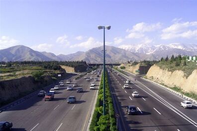 محورهای مسدود اعلام شد/ترافیک نیمه سنگین در آزادراه قزوین- کرج