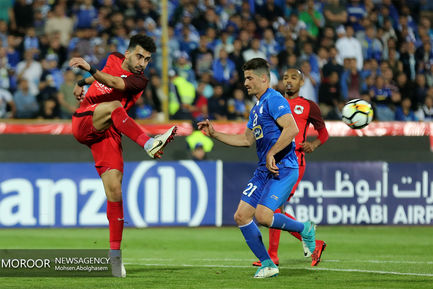 دیدار تیم های فوتبال استقلال ایران و الریان قطر