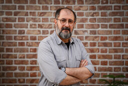 جشنواره کتابخوانی رضوی راهی برای دستیابی به اندیشه ائمه(ع) است